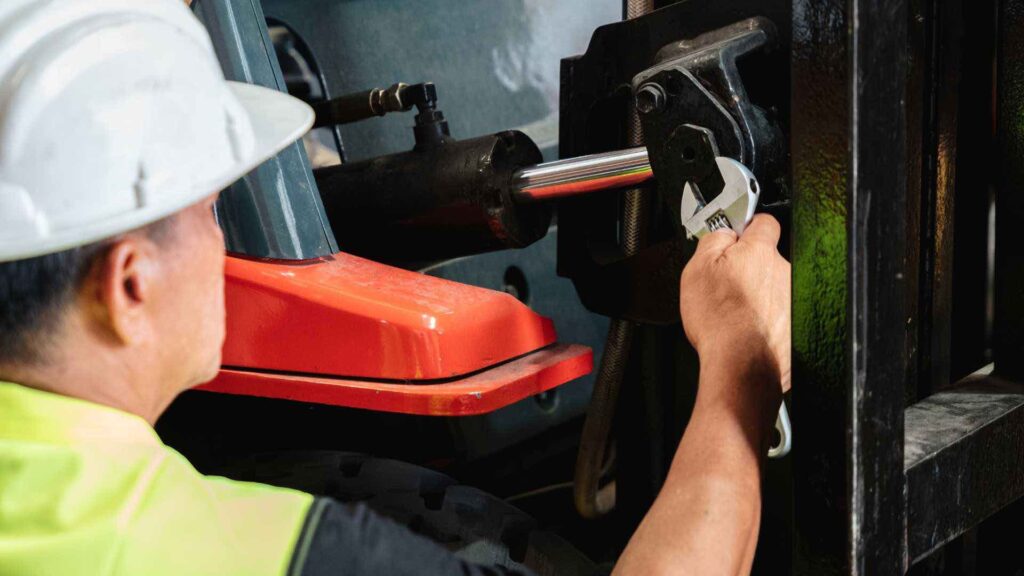 Verifica di un carrello elevatore a norma