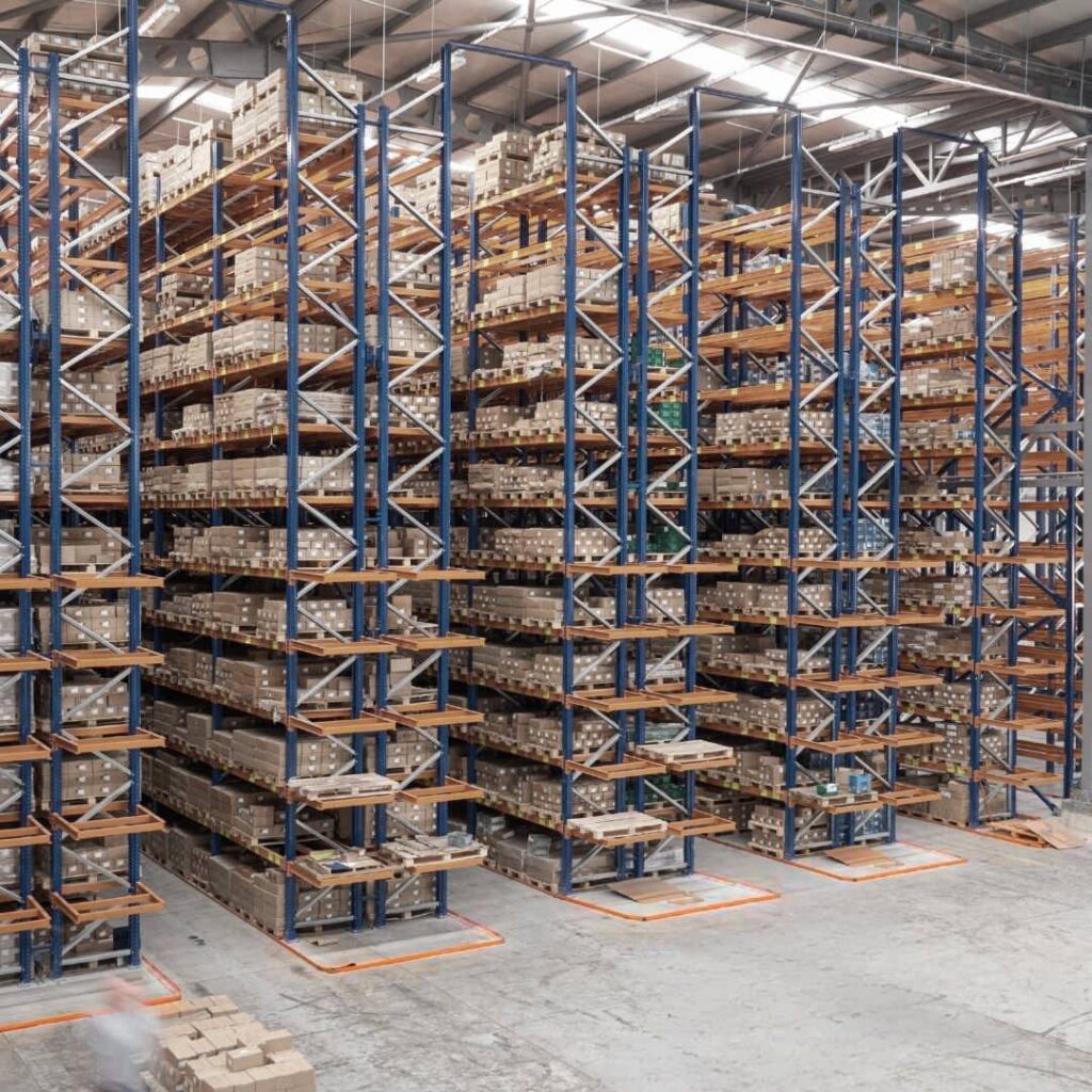 Guide a pavimento per carrelli trilaterali